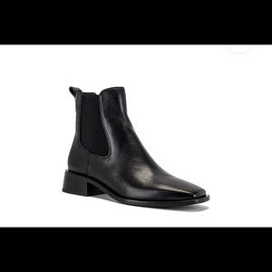 Sam Edelman Chelsea Boots